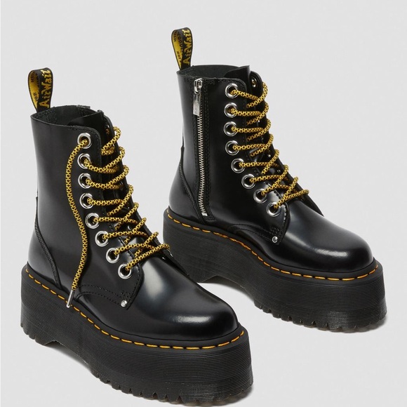 Dr. Martens | Jadon Max Platform Boot in Black Buttero Full-Grain Leather, 8(39) - Picture 5 of 15